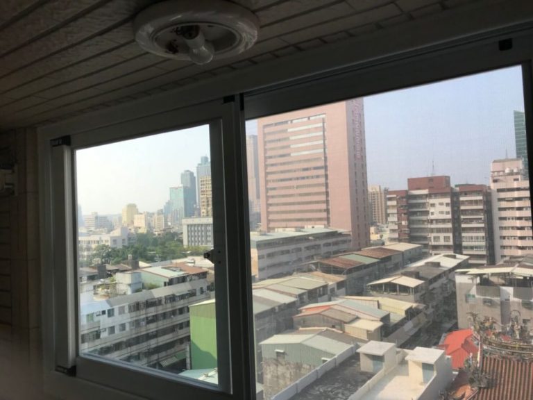 高雄市前鎮區鋁門窗